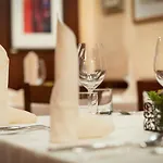 & Restaurant Ostarija