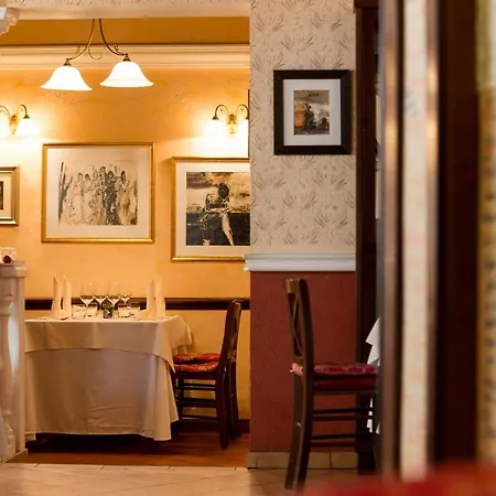 & Restaurant Ostarija 酒店 3*