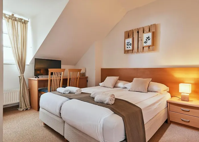 & Restaurant Ostarija מלון